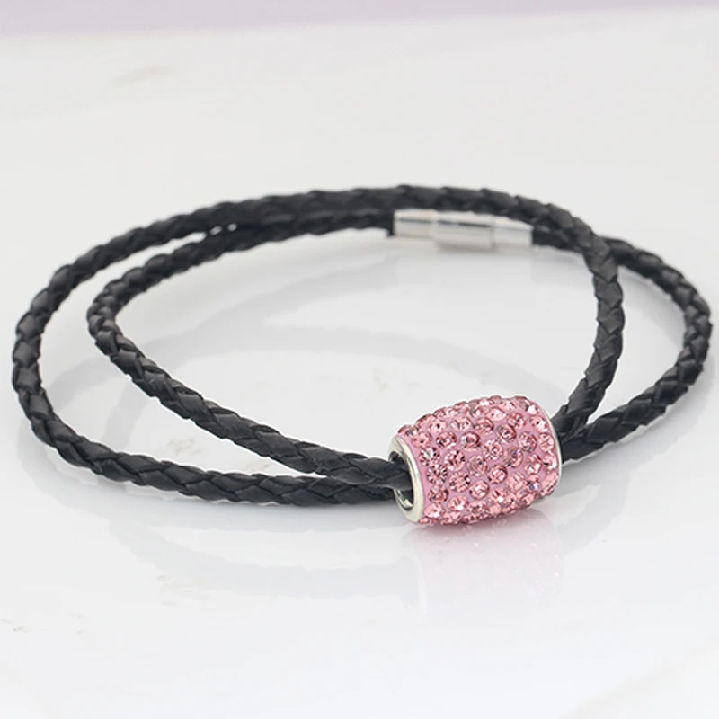 Длинный плетеный кожаный браслет двухслойный черный и белый с бусинами