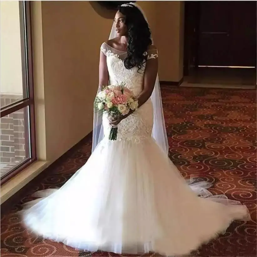 

2020 African Off Shoulder Mermaid Bridal Gowns Applique Ivory Long Wedding Dress Party Dresses Custom Made Plus