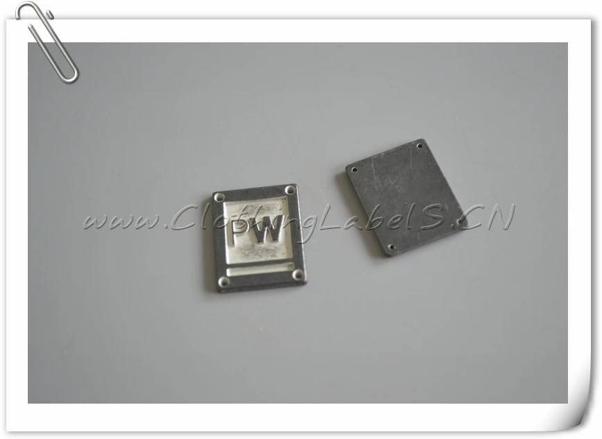 

Custom metal tag labels for clothing, zinc alloy material, for bag, sweater garment labels etec., eco-friendly, washable
