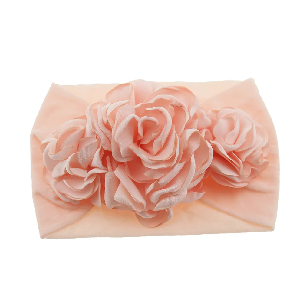 Рисунок 3 - Повязка на голову для новорожденных девочек