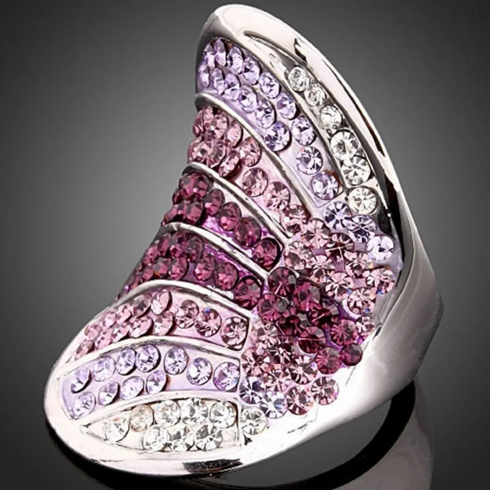Массивное кольцо стразы из сплава с серебряным покрытием и фиолетовыми