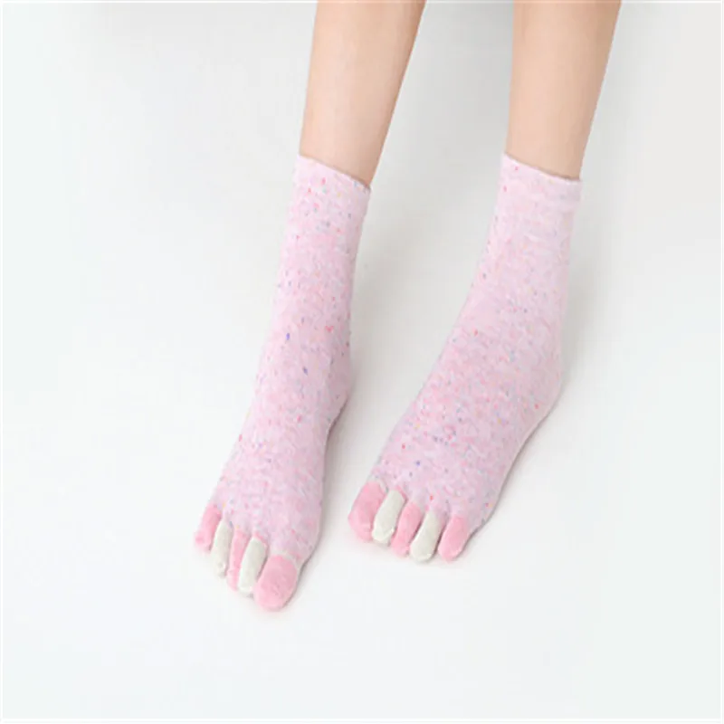 New Style Autumn and Winter Women Five Finger Socks Cute Colorful Cotton High Ankle | Женская одежда