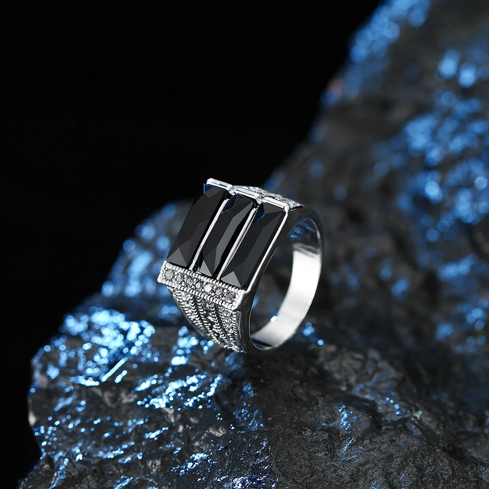 

Vintage Black Geometric Acrylic Stone Ring for Women Men Neutral Fine jewelry and fashionable Valentine's Day Gift J02840