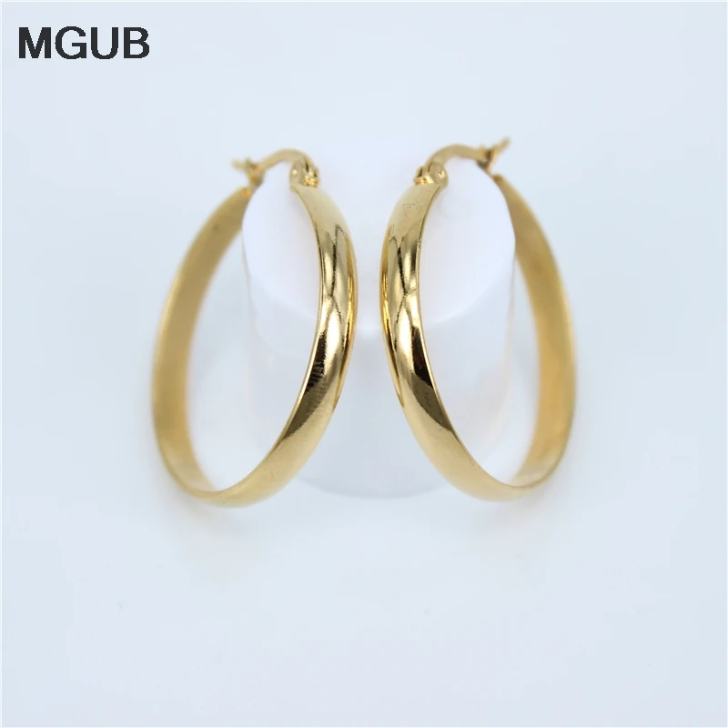 Большие серьги кольца из нержавеющей стали золотого цвета диаметром 20 40 мм