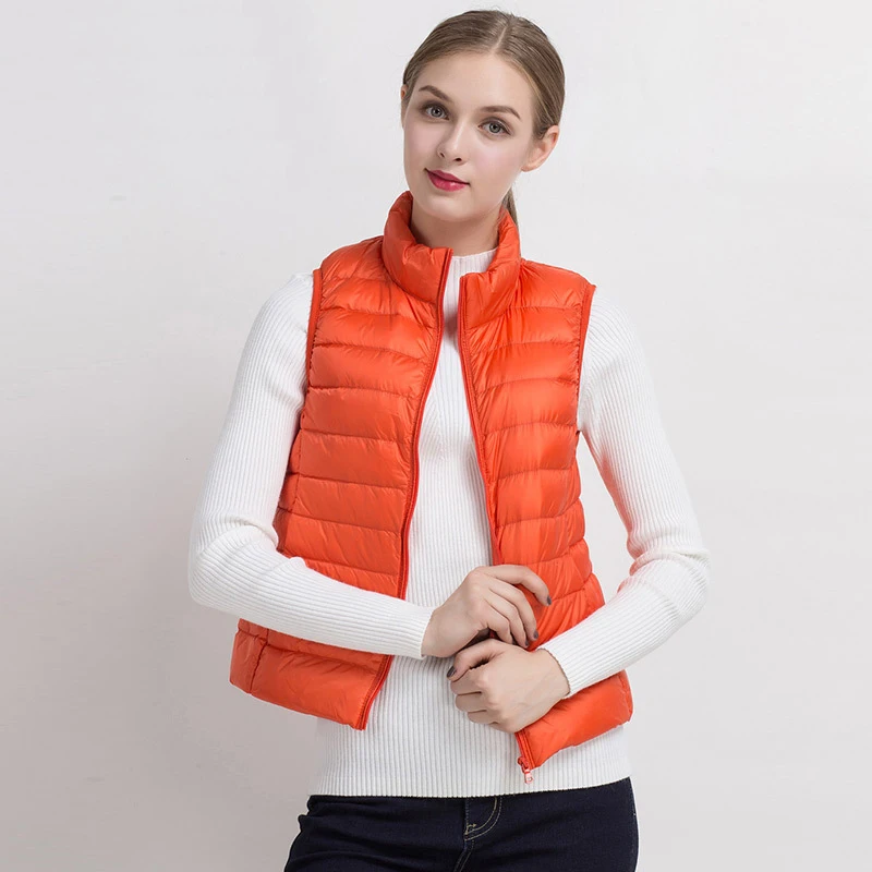 Женский жилет на белом утином пуху ультра светильник тонкая куртка без рукавов
