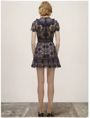 Оригинальное летнее женское платье SMTHMA подиумное кружевное с втачными короткими