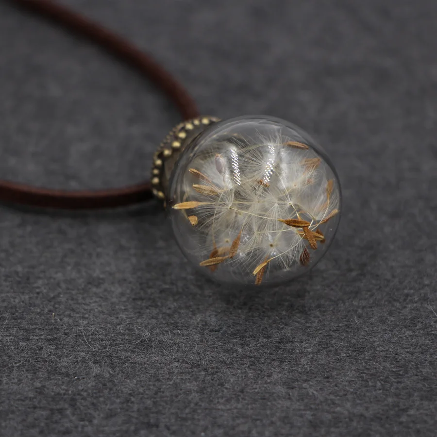 Женское ожерелье ручной работы прозрачное с подвеской в виде сухоцветов