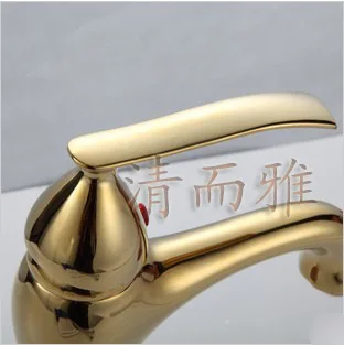 Чистый и элегантный позолоченные ванной бассейна полные горячей холодной краны