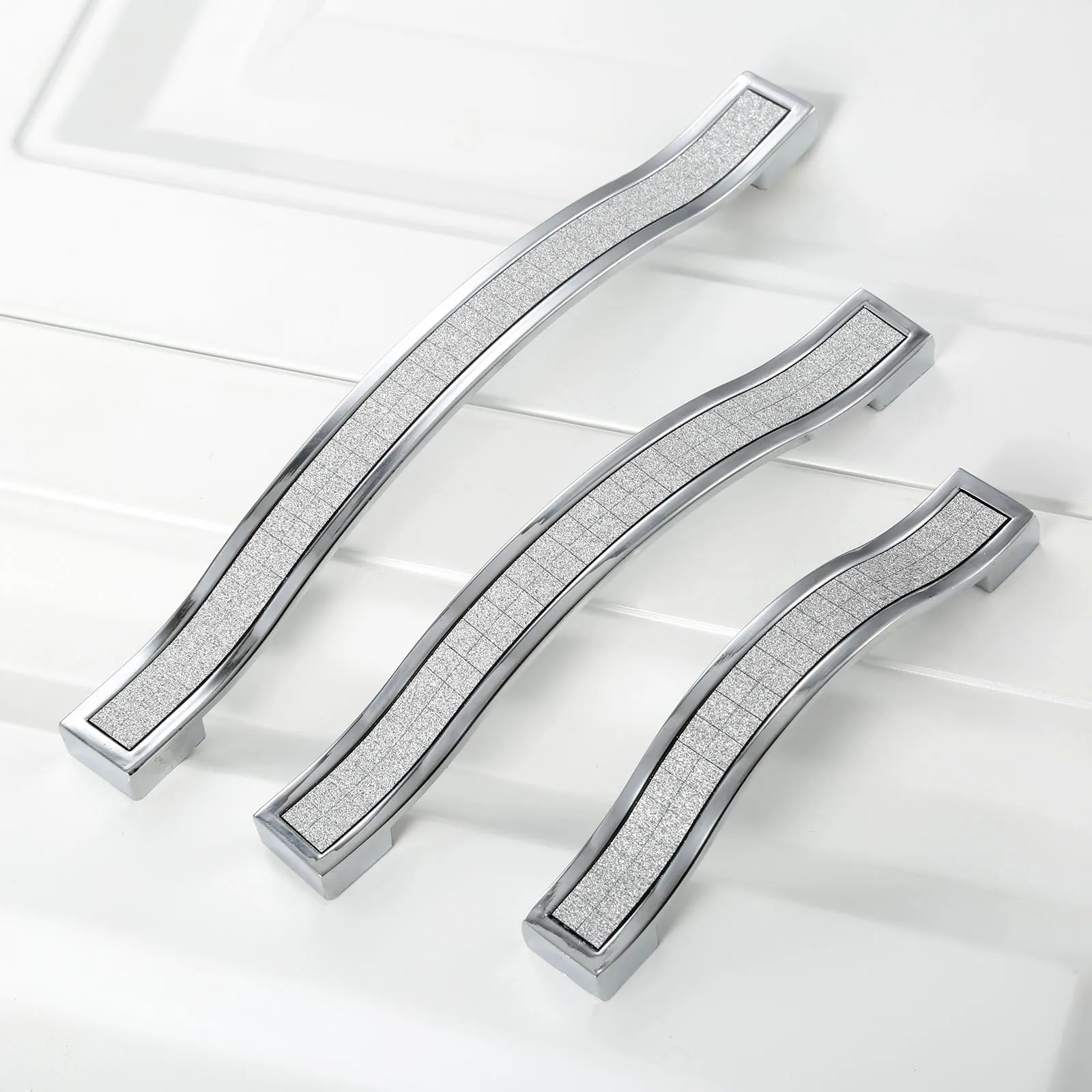 

1Pc Diamond Crystal Furniture Handle Cabinet Knobs and Handles Door Cupboard Drawer Pull Handle Home Kitchen Decor 96/128/160mm