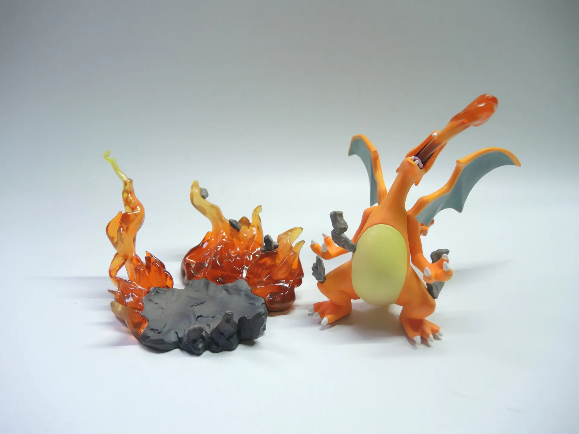 Новые горячие 15 см Charizard Покемон Пикачу коллекционеры Фигурки игрушки Рождественский подарок куклы игрушки для детей