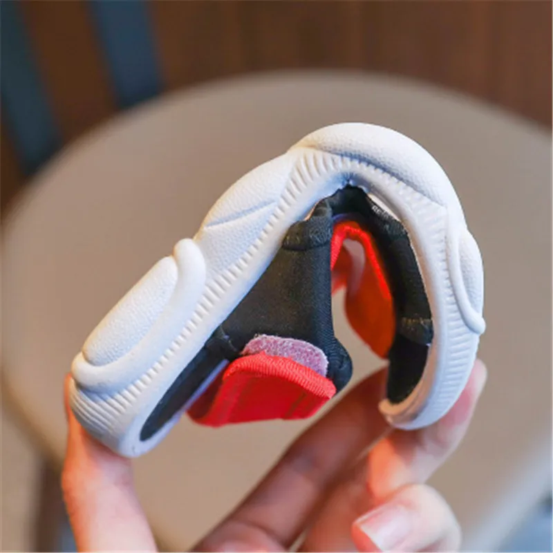 Xiaying Smile Children's sandals baby stripes magic stickers solid bear beach shoes breathable and adjustable kindergarten |