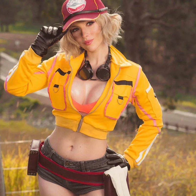 Final Fantasy 15 Cindy Cosplay