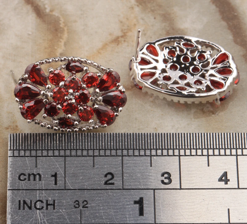 Женские серьги-гвоздики с красным бордовым гранатом | Украшения и аксессуары