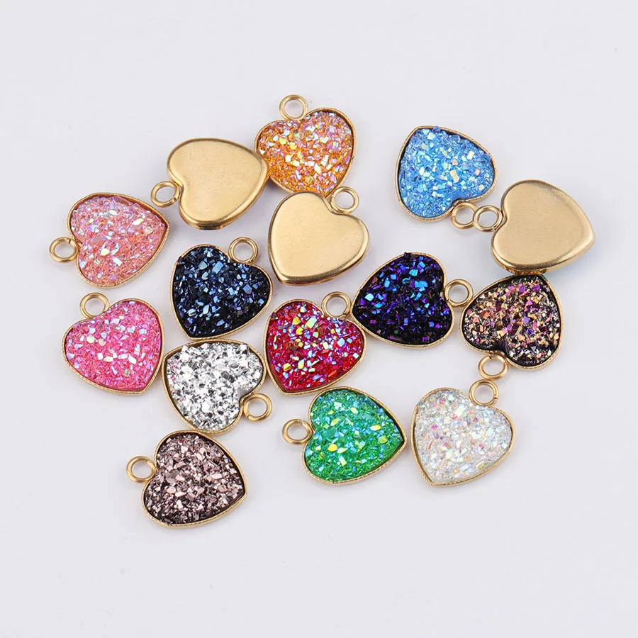 

50Pc 13.5*16mm Gold Color Resin Heart Shape Charm Resin Beads pendant for DIY Necklace Women Jewelry Making Wholesale