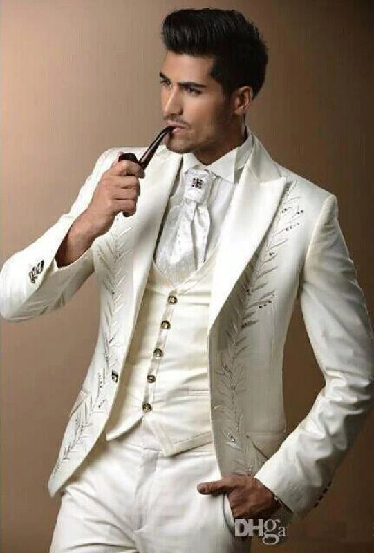 

Custom Made One Button Ivory Groom Tuxedos Peak Lapel Groomsmen Best Man Wedding Prom Dinner Suits (Jacket+Pants+Vest+Tie)