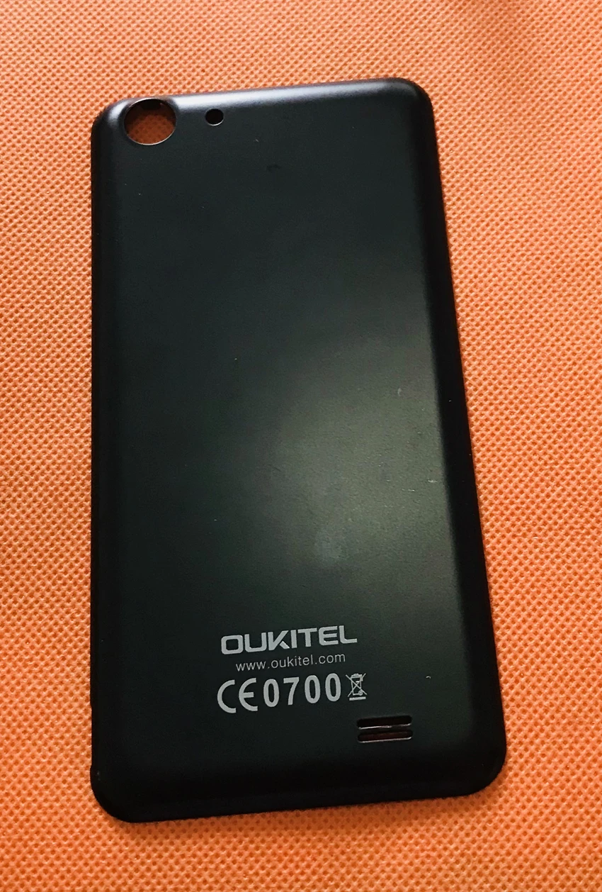 Используется оригинальный защитный чехол для аккумулятора Oukitel K4000 Plus MT6737