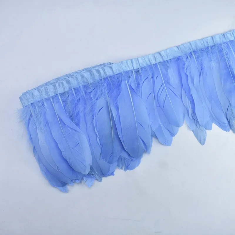 Light Blue Натуральное окрашенные утка украшение из гусиных перьев Настоящее гусиное перо ленты с бахромой 15-20см6-" платье декоративная одежда украшение плащи - Цвет: Light Blue