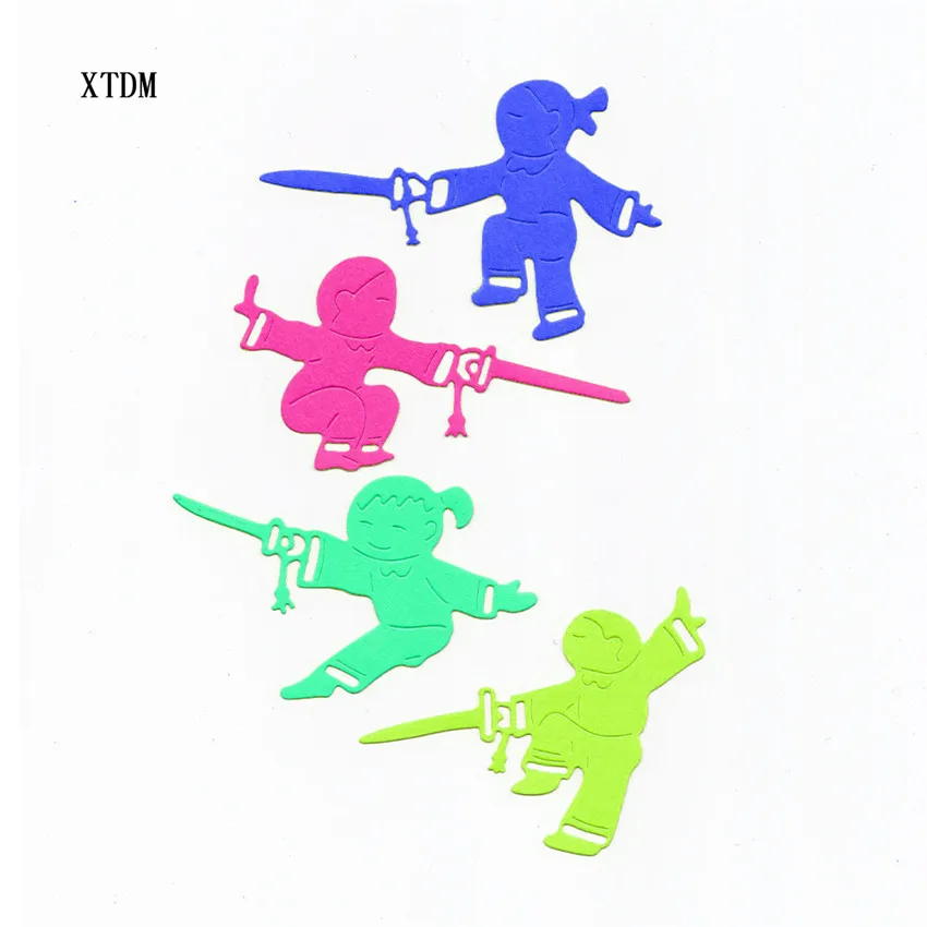 Высекающая игрушка для четырех человек практики боевых искусств металлические