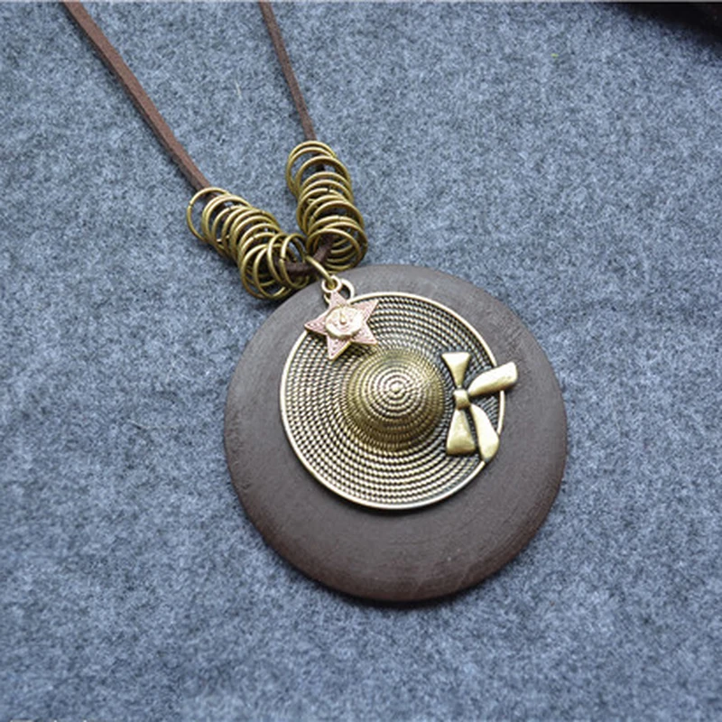 2018 Korean Girl Vintage Craft Ornaments Simple Round Wood Metal Hat Sweater Pendant Necklace for Women Fashion Accessories | Украшения и