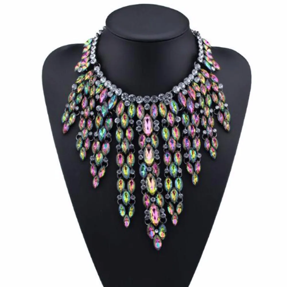 Женское длинное колье чокер DiLiCa с кристаллами и кисточками вечерние ювелирные