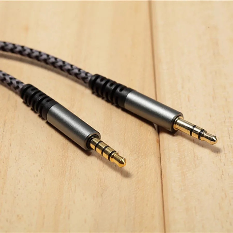 Высокое качество на обоих концах для подключения внешних устройств к