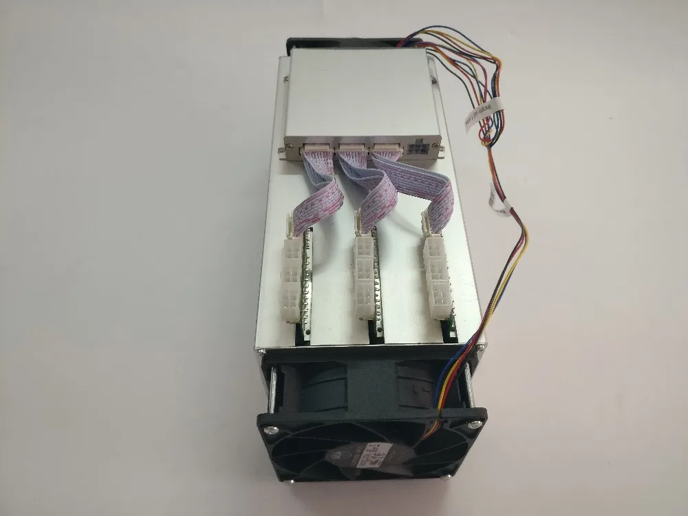 Bitcoin Miner б/у Ebit E9 Plus 9T 14nm Asic Miner BTC BCH Miner(без БП) высокая стоимость-effectiv чем S9