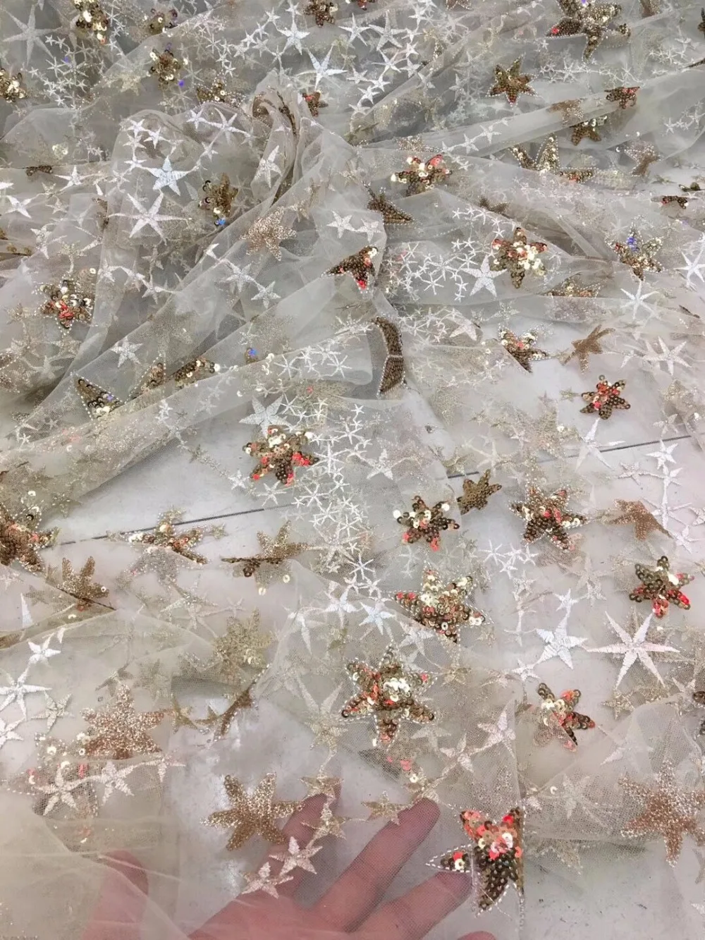 

Оригинальная вышитая фатиновая ткань с блестками, лидер продаж, кружевная ткань с бусинами во французском стиле, с отделкой из бисера