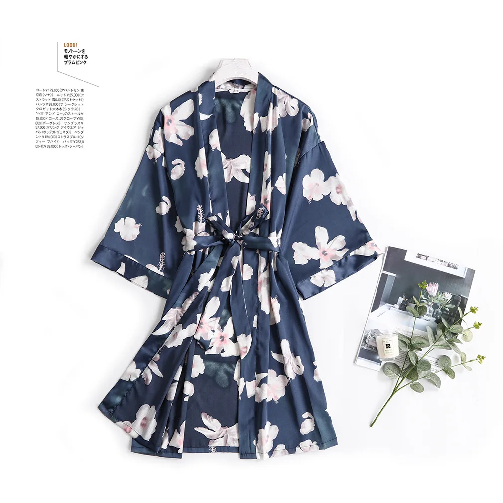 Женский пижамный комплект из 4 предметов короткая летняя и зимняя атласная