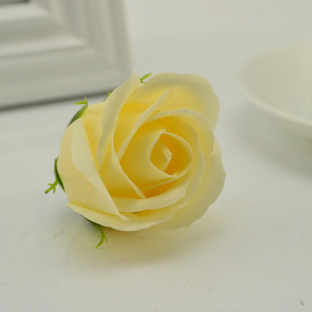 light yellow 2 шт. 5x6 см Дешевое мыло с розами Романтическая свадьба подарок на день Святого Валентина украшение для семейного банкета клип искусство искусственные цветы - Цвет: light yellow
