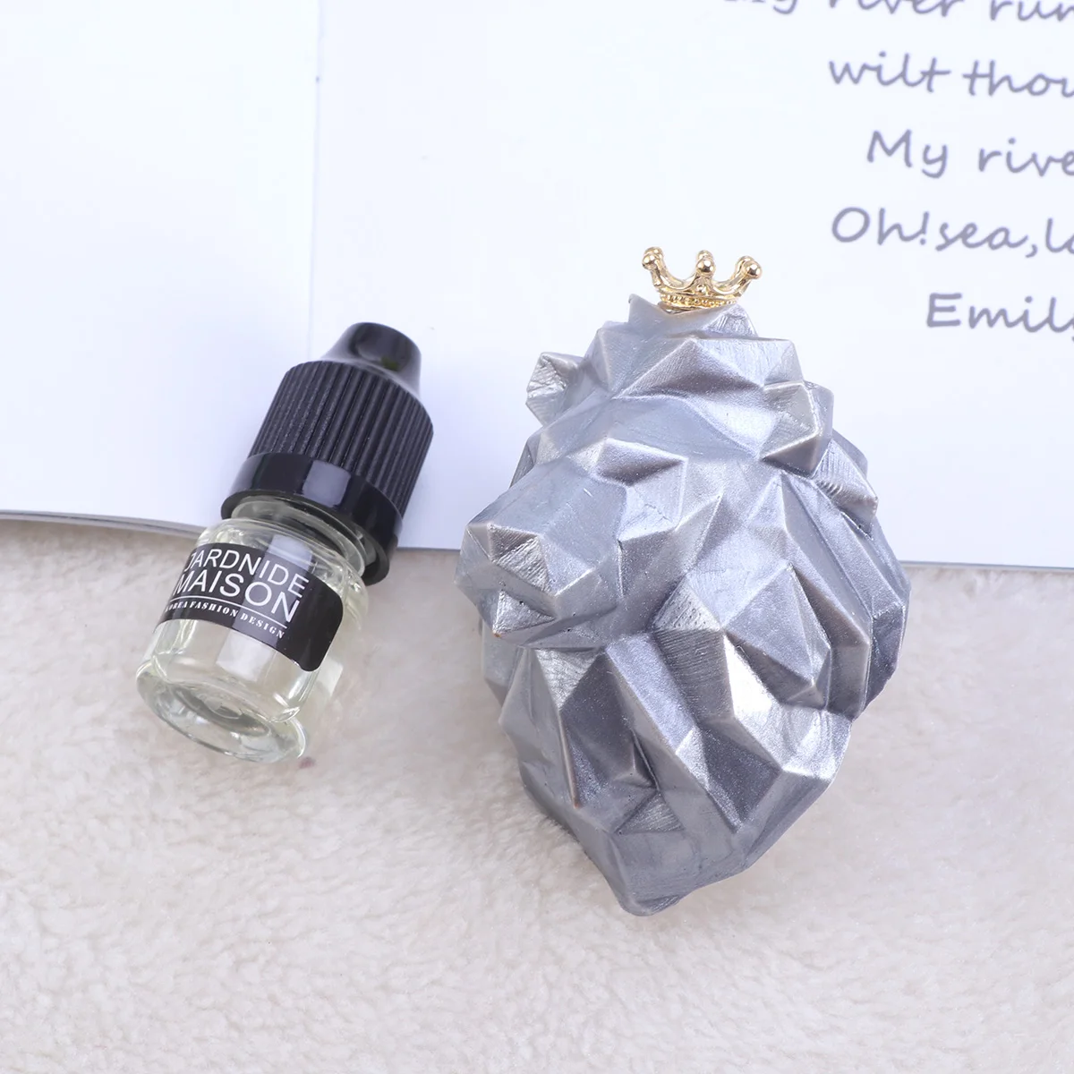 3D Lion Head Car Air Conditioning Air Vent Perfume Essential Oil Diffuser Aromatherapy Car Decoration(Black) A32