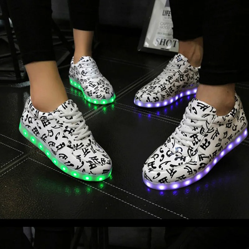 Лидер продаж женская спортивная обувь со светодиодной подсветкой 2017 женские