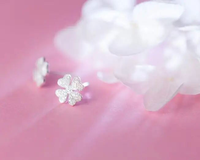 7mm small Cute 100% REAL. 925 Sterling SIlver Fine Jewelry 4-Hearts Flower Love Stud Earrings GTLE1967 |