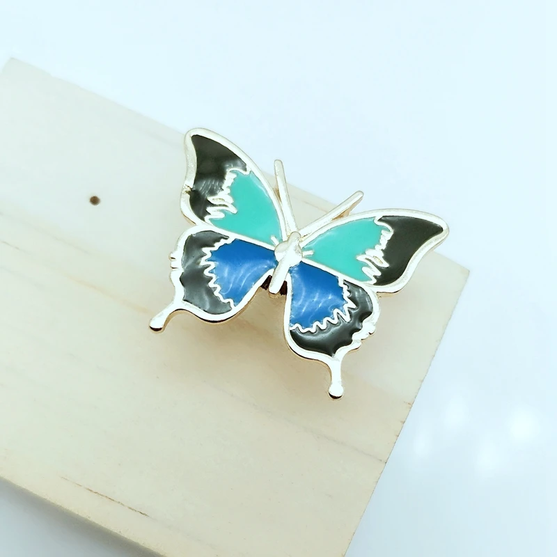 Эмаль Бабочка Высокое качество мода классический дизайн Золотое платье