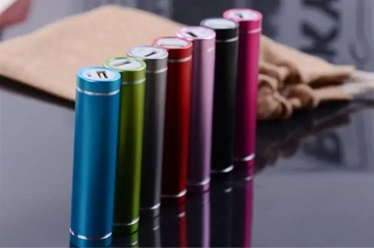 Универсальный 2600 мАч power bank 18650 батарея банк цилиндр дизайн портативное зарядное