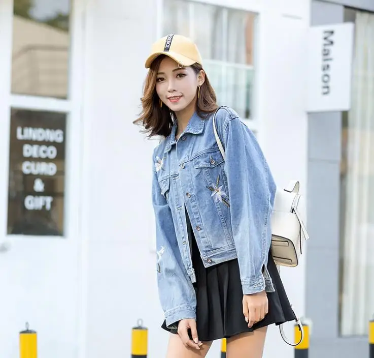 

Women's Autumn Embroidery Denim Jacket Loose Short 2018 Large Size Embroidered Denim Jacket
