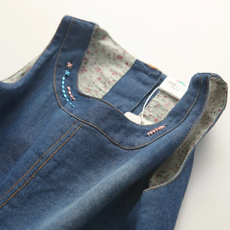 Джинсовое платье с круглым вырезом для маленьких девочек джинсовое вышивкой