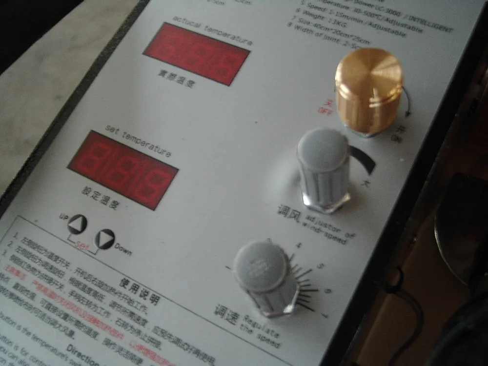 Хороший сварочный аппарат горячего воздуха для баннеров ярких цветов!