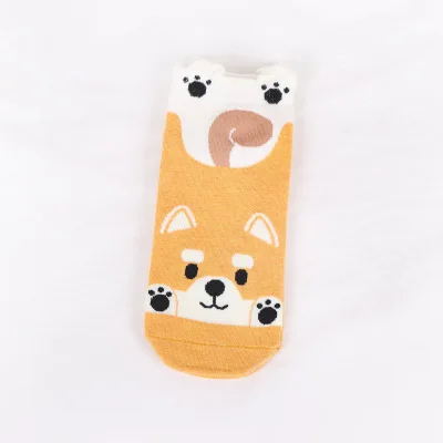 С изображением кошек и собак из мультфильмов животного Для женщин носки забавная Новинка, удобные милые хлопковые короткие носки Kawaii с милой надписью Harajuku носки для девочек - Цвет: 23