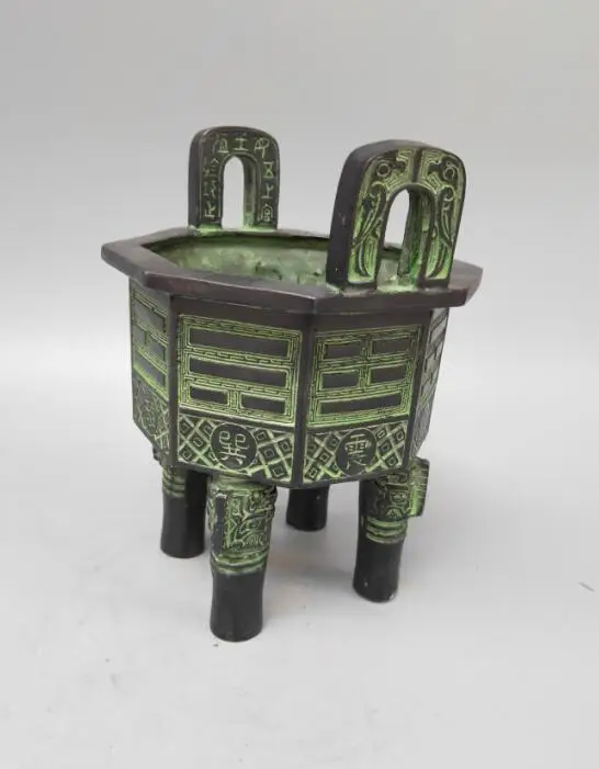 

Chinese archaize bronze gossip tripod furnace crafts