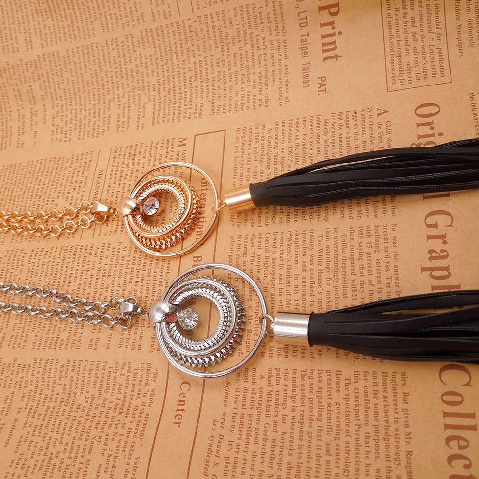 Женские длинные ожерелья в стиле Богемии высокого качества из сплава с кристаллами и кожаными кисточками и подвесками аксессуаров для одежды.