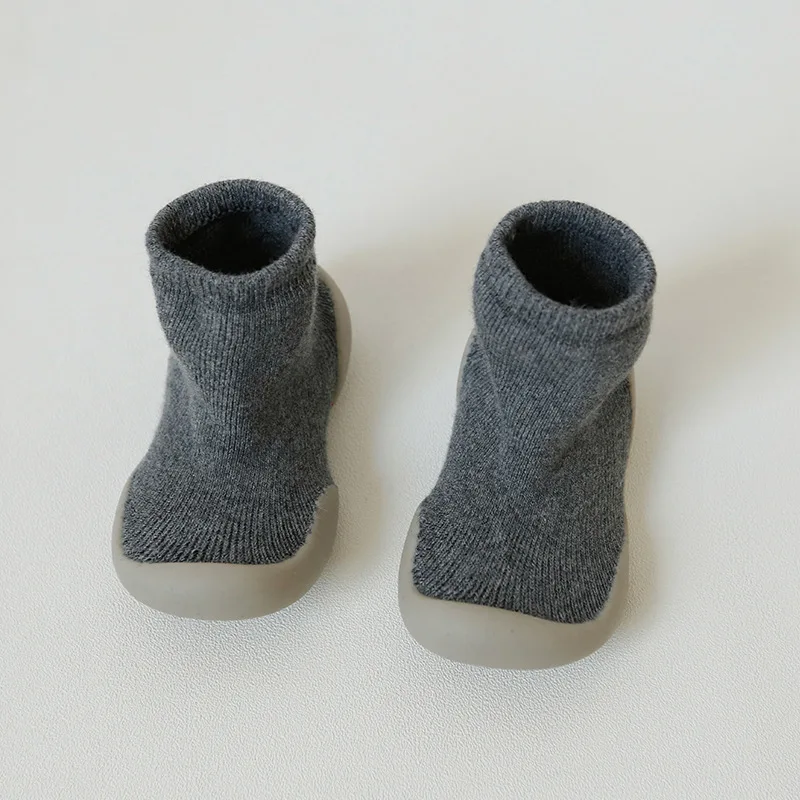 gray Босоножки; Осенняя детская обувь с мягкой подошвой; Детская домашняя обувь; зимние домашние тапочки; детские резиновые Сабо; Вьетнамки для малышей - Цвет: gray