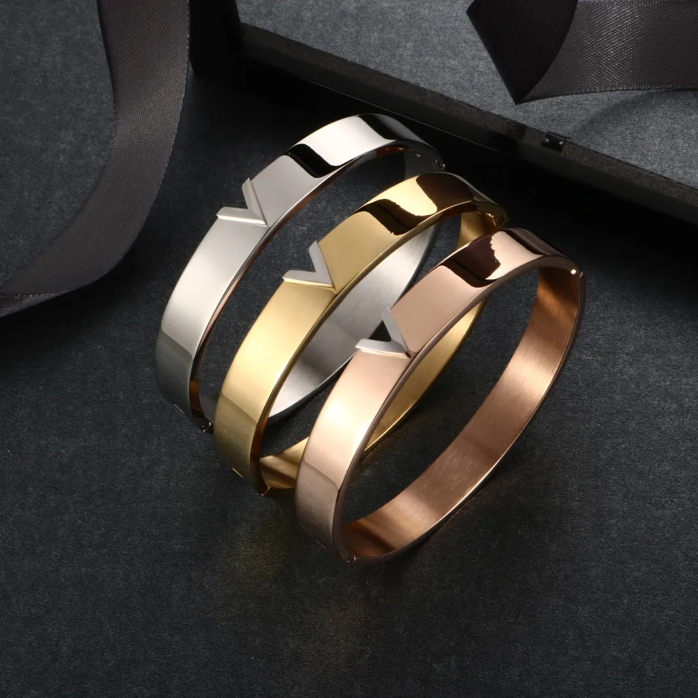 

Wholesale Golden Stainless Steel Bracelets Femme Letter V Shape Titanium Steel Bangles Vintage Love Bangle Bracelets For Women