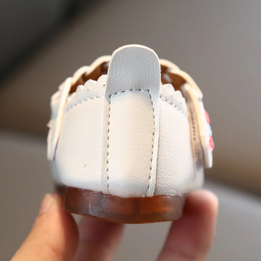 Милые сандалии для девочек с вишенками Высококачественная детская обувь из