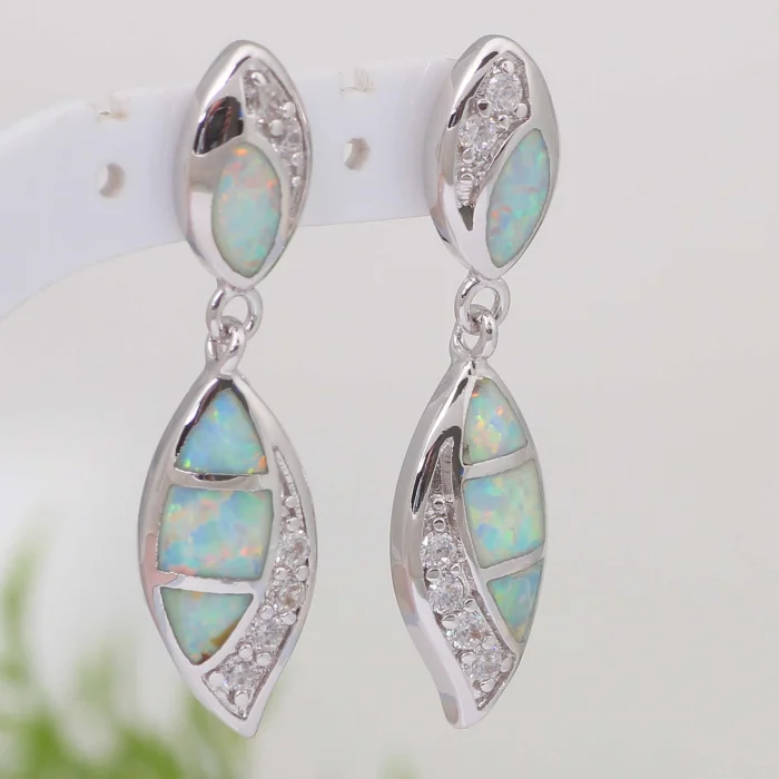 Брендовые дизайнерские серьги с белым опалом белые кубическим цирконием