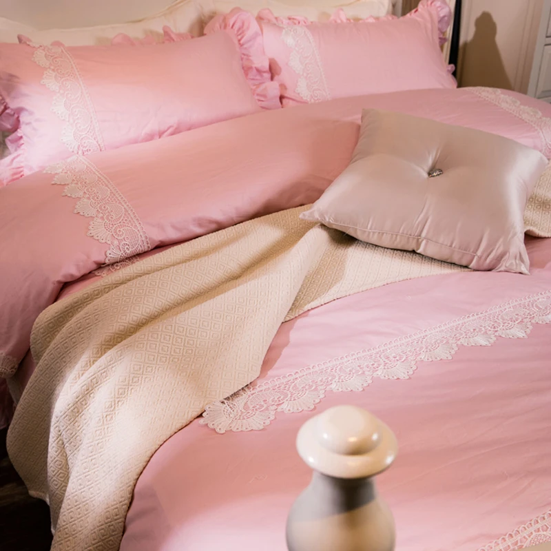 Набор из четырех предметов Шелковый пододеяльник Свадебный комплект