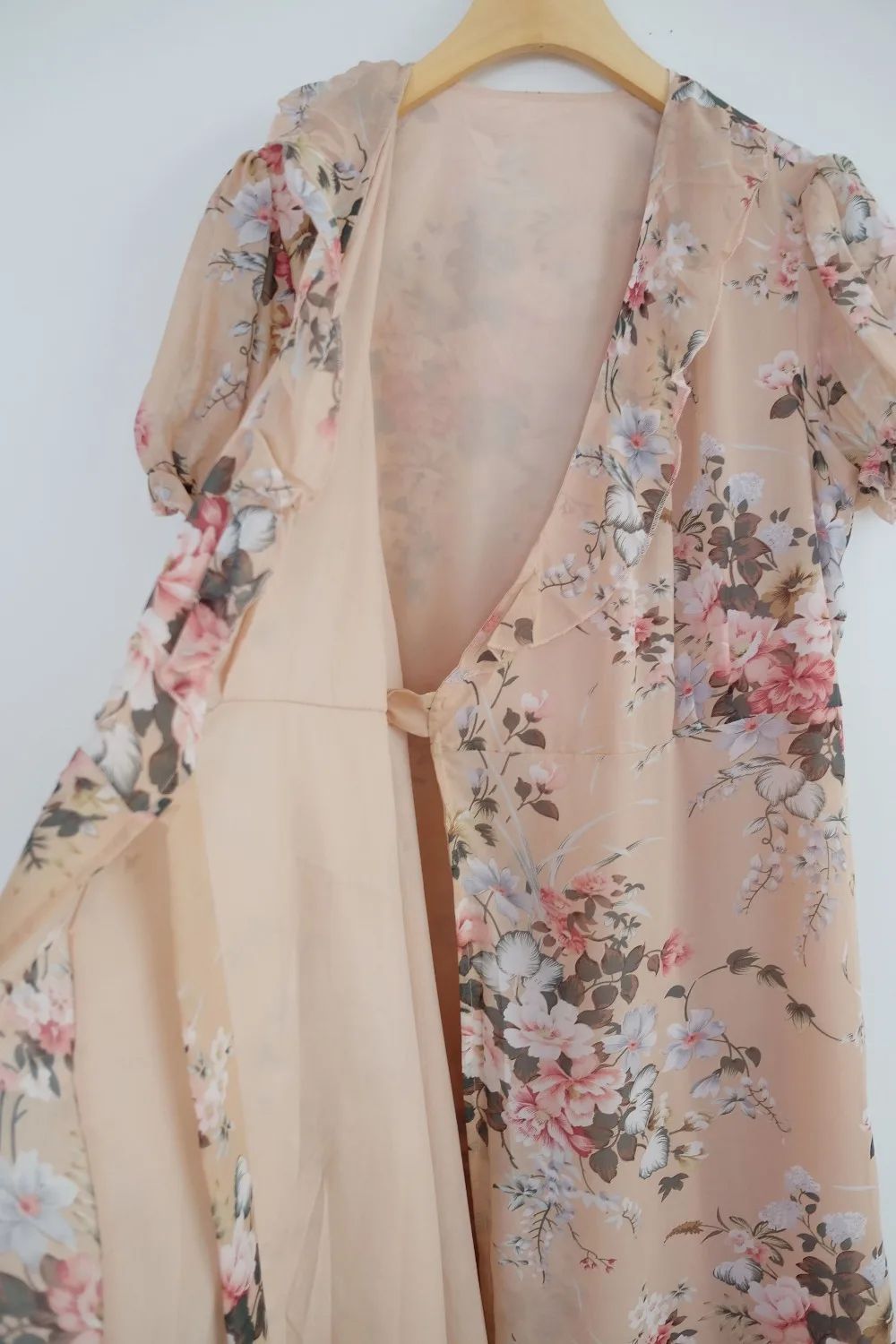 Платье для беременных с треугольным вырезом и цветочным принтом длинное пляжное