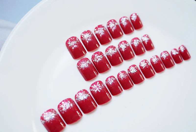Элегантные накладные ногти с красным блеском 24 шт./компл.. Короткие квадратной