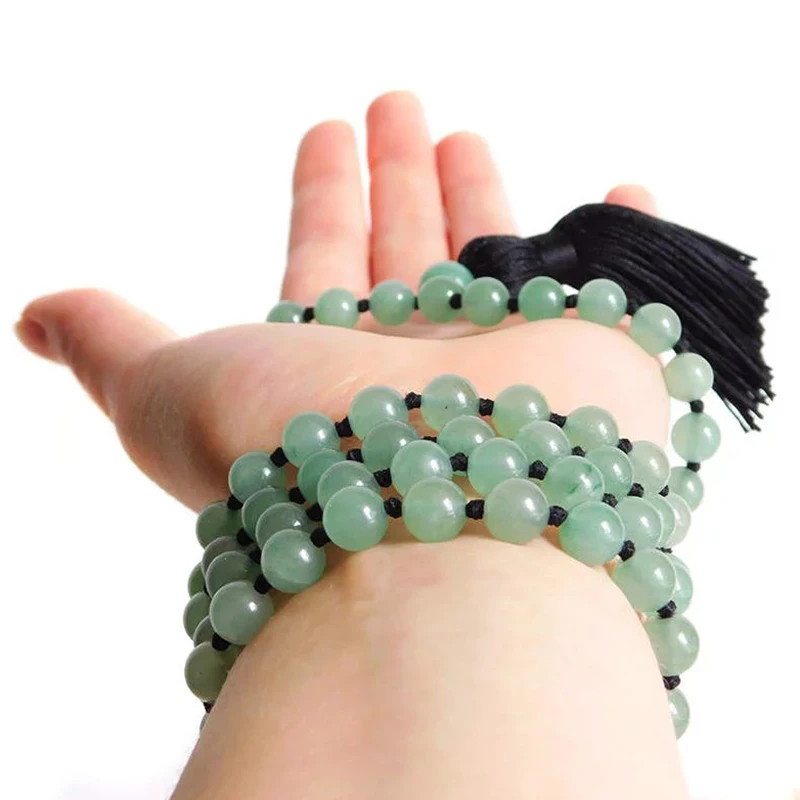 Ожерелье с черной кисточкой ошейник натуральный авантюрин ручное плетение