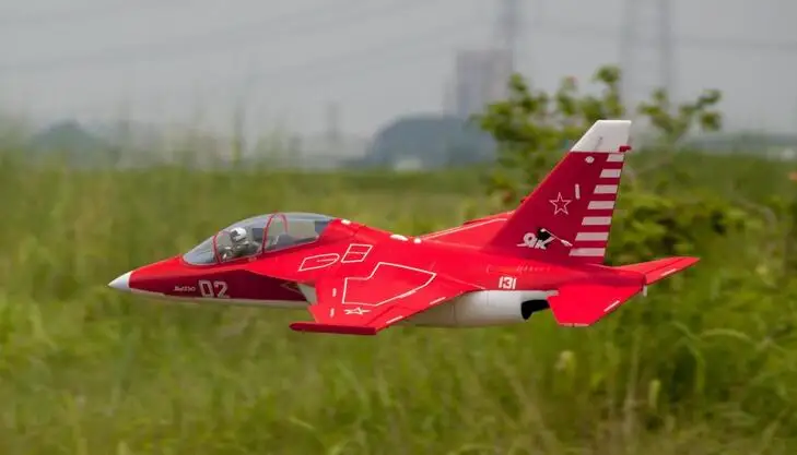 Окончательного Би Yak130 Як-130 70 мм rc реактивный комплект модели самолета и комплект с сервоприводами