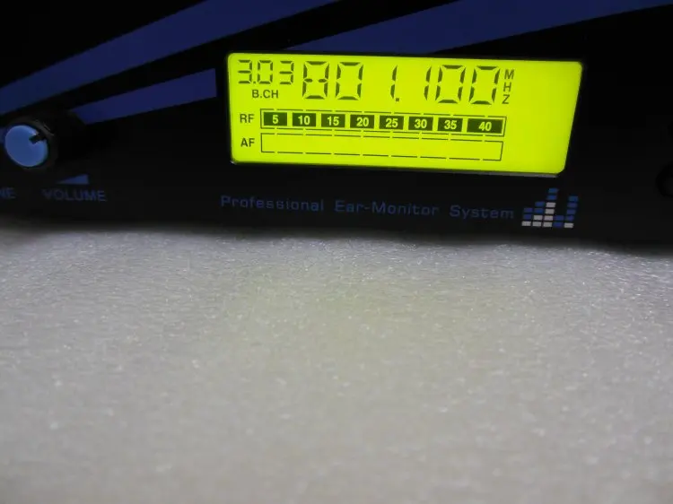 IEM500 система мониторинга беспроводной монитор в ухо Профессиональный для сценической производительности 40 Ch Регулируемый UHF 100 метров большой диапазон